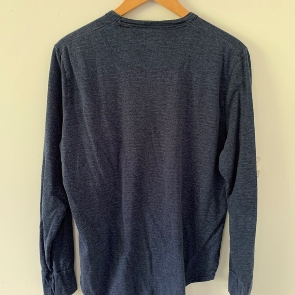 Hollister Men's Curved Hem Long-Sleeve Heather Blue-Gray Tee in Size L - Picture 4 of 7